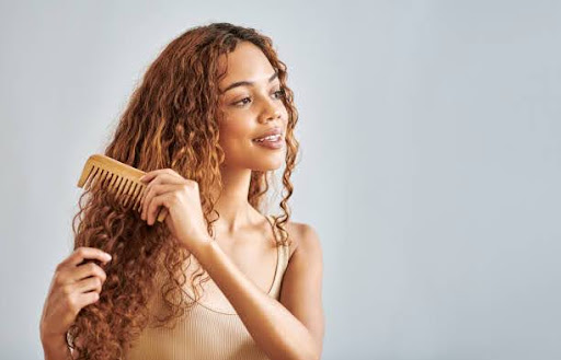 What Are the Signs That Your Hair Needs More Moisture