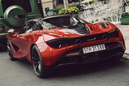 Make1M McLaren