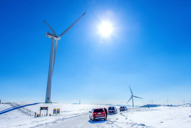 Is Solar Panel Snow Removal Necessary?
